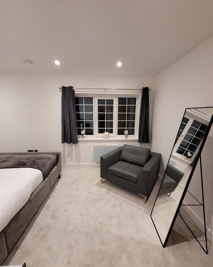 Luxury 1 Bed Apartment In The Centre Of Rochester Wainscot Luaran gambar
